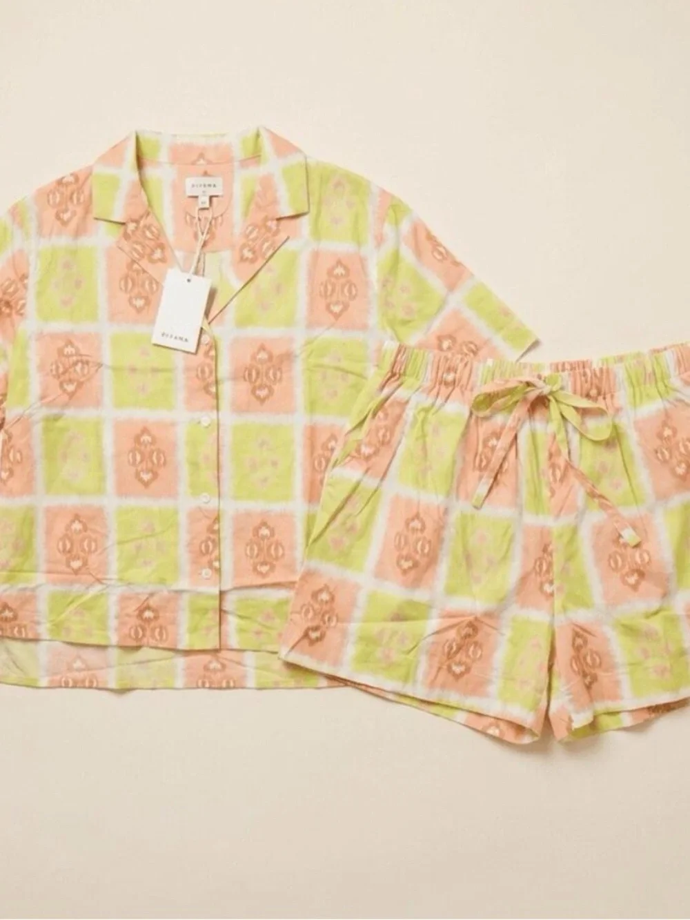 NWT / Piyama Gelato lounge set features a yellow and pink / XXl